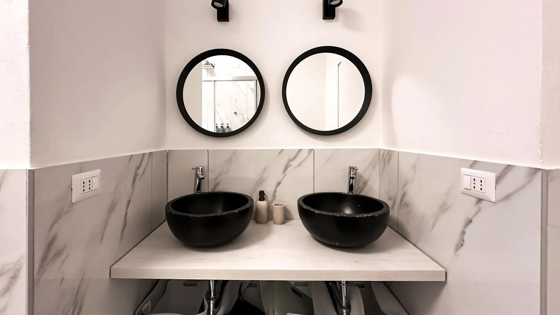 Elegante 80Mq Vicino Sempione Apartman Milánó